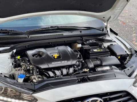 2020 Hyundai Veloster 2.0L Premium