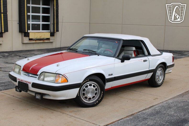 1990 Ford Mustang