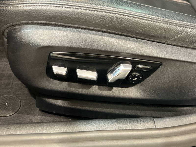 2021 BMW 5 Series M550i xDrive