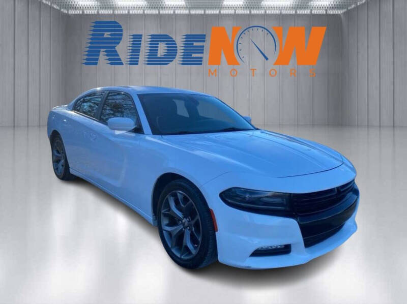 2017 Dodge Charger SXT