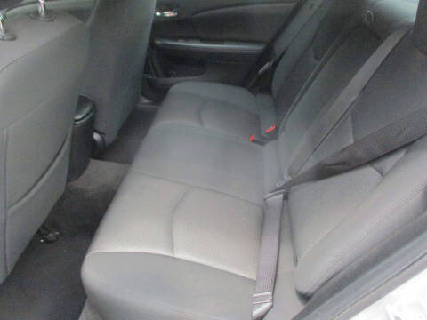 2012 Dodge Avenger SE