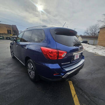 2017 Nissan Pathfinder S