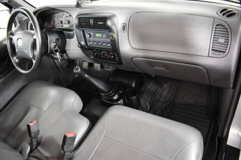 2003 Mazda Truck B2300
