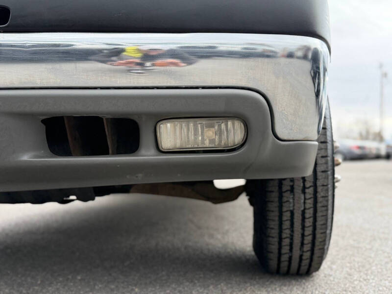 2002 Chevrolet Silverado 3500 LS