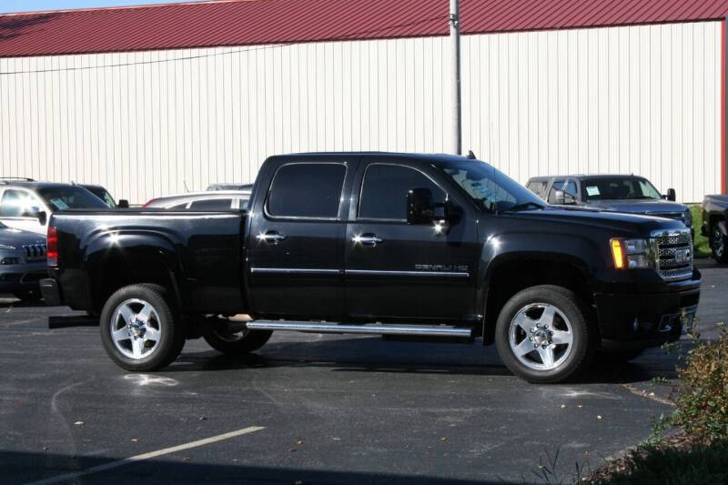 2013 GMC Sierra 2500HD for sale at Champion Motor Cars in Machesney Park IL