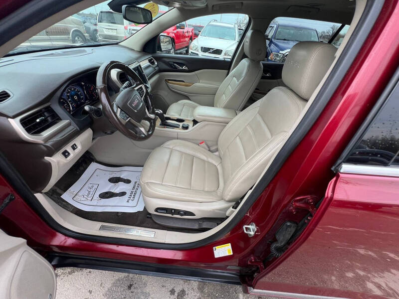 2017 GMC Acadia Denali