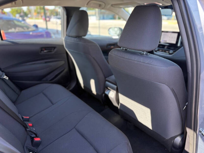 2025 Toyota Corolla LE