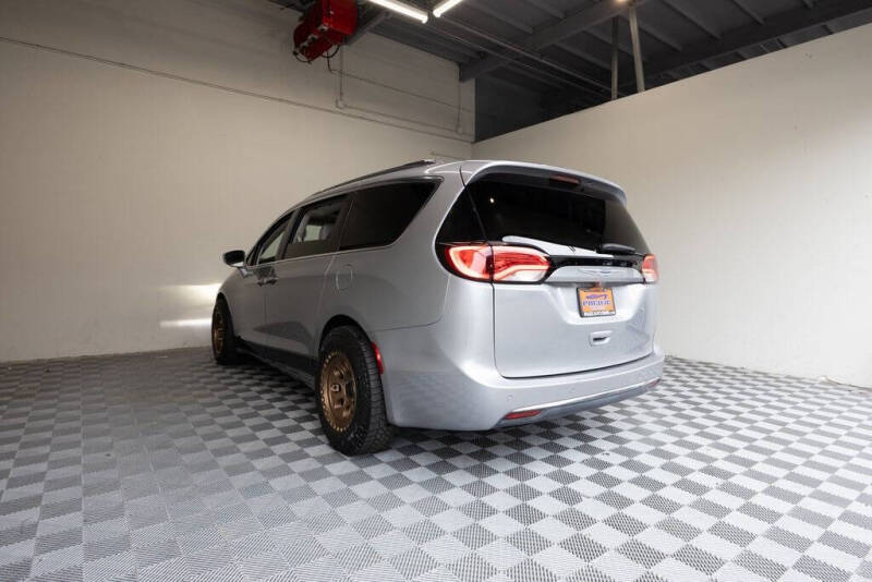 2020 Chrysler Pacifica Limited