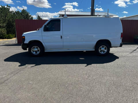 2008 Ford E-Series for sale at PREMIERMOTORS  INC. in Milton Freewater OR