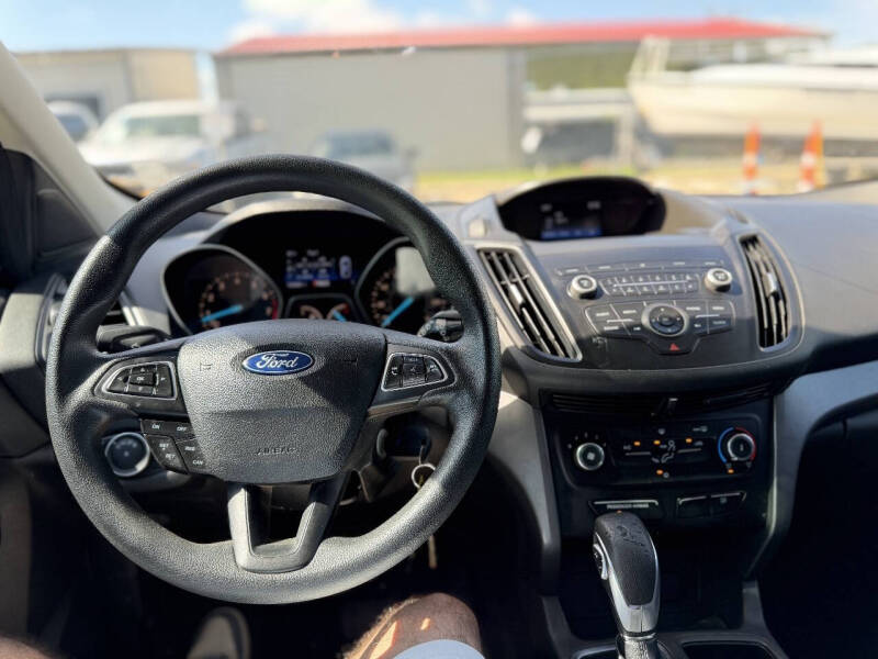 2019 Ford Escape S