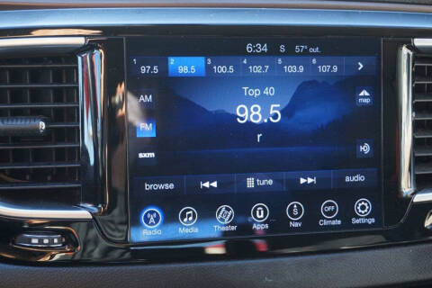 2017 Chrysler Pacifica Touring-L Plus