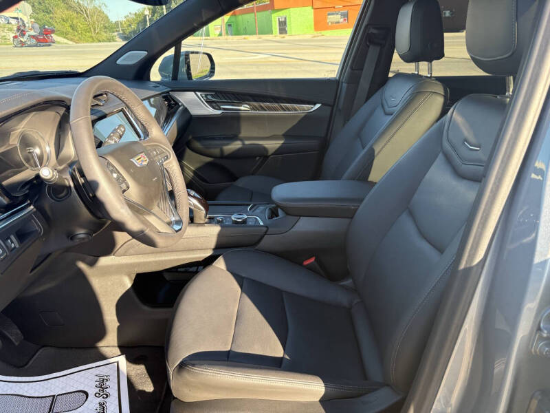 2025 Cadillac XT6 Premium Luxury