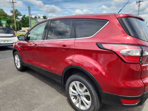 2017 Ford Escape SE