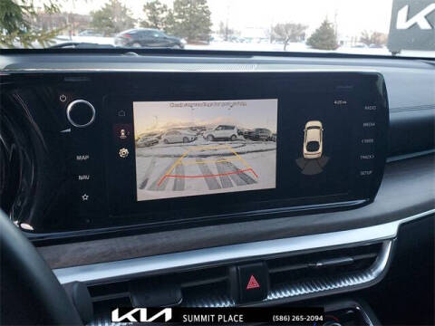 2023 Kia K5 EX