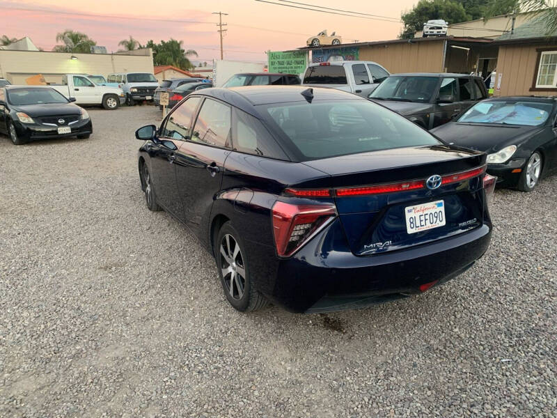 2016 Toyota Mirai Mirai photo 2