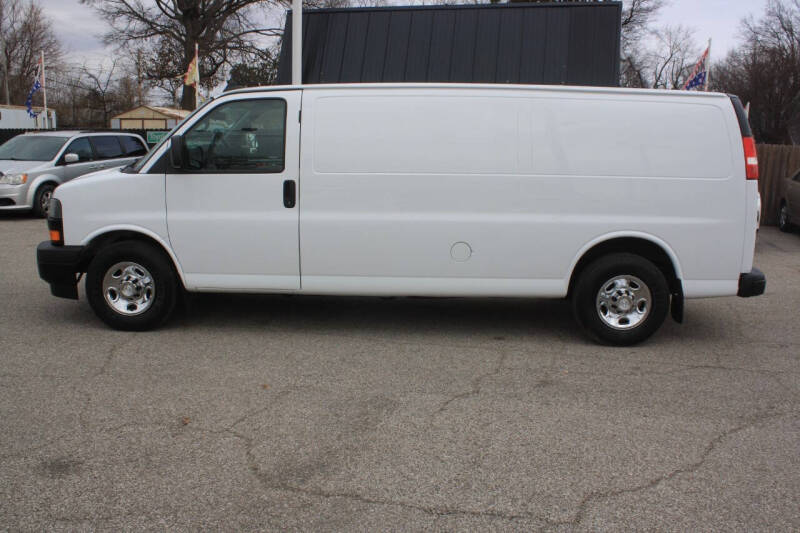 Image 3 of 2018 Chevrolet Express 3500