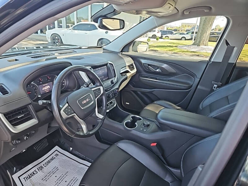 2022 GMC Terrain SLT