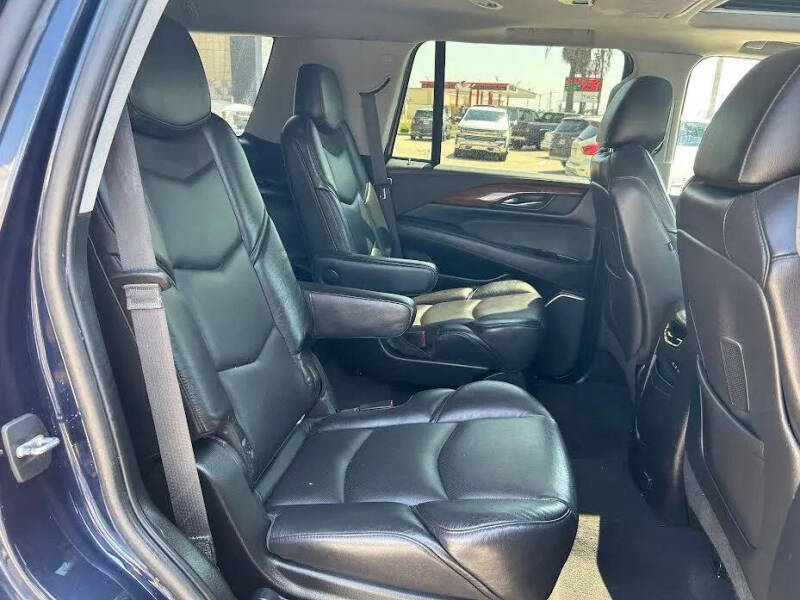 2019 Cadillac Escalade Luxury