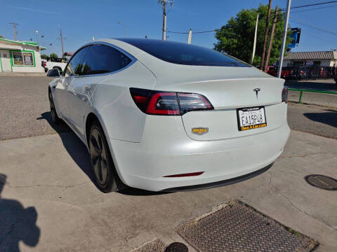 2020 Tesla Model 3 Standard Range