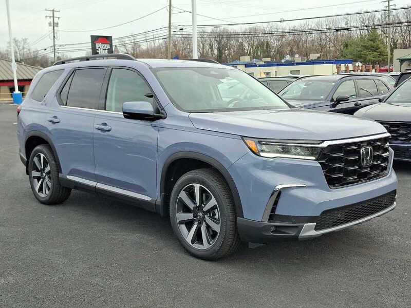 2025 Honda Pilot Touring