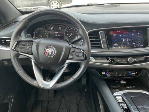 2022 Buick Enclave Essence