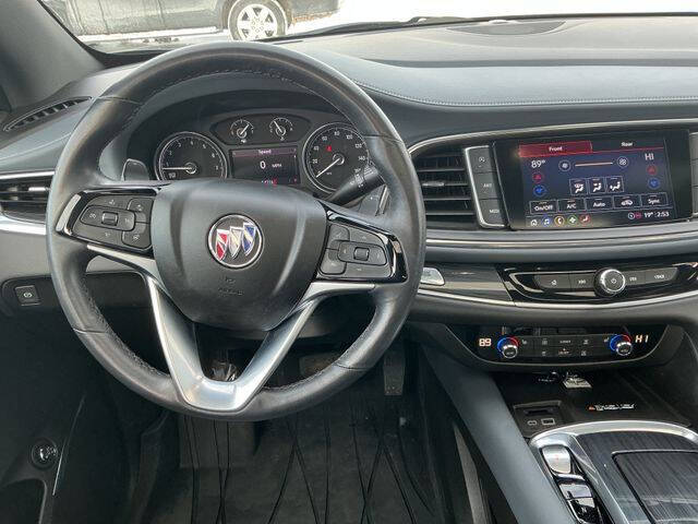 2022 Buick Enclave Essence