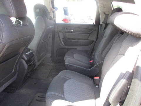 2017 Chevrolet Traverse LT