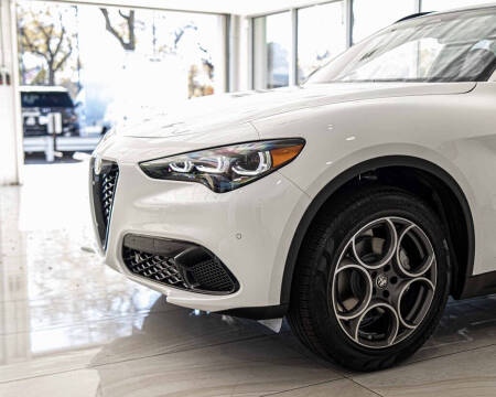 2025 Alfa Romeo Stelvio