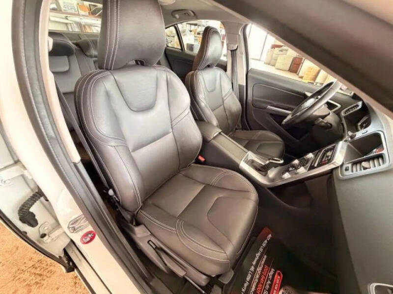 2017 Volvo S60 T5 Dynamic
