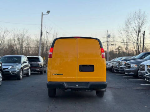 2017 Chevrolet Express 2500