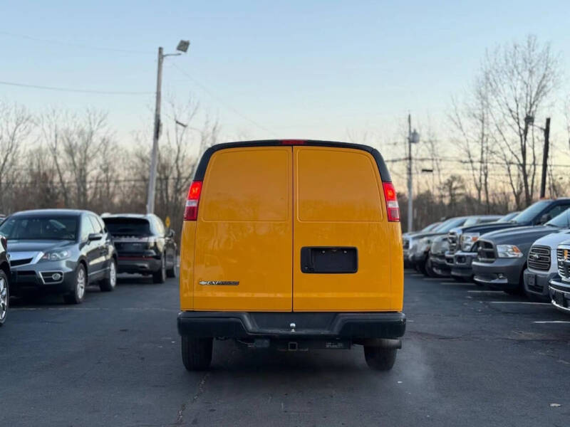 2017 Chevrolet Express 2500
