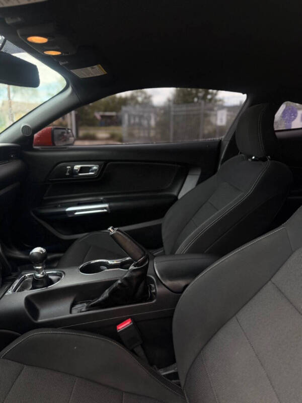2015 Ford Mustang V6