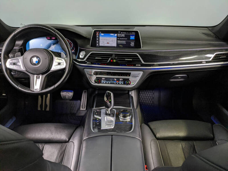 2022 BMW 7 Series 750i xDrive