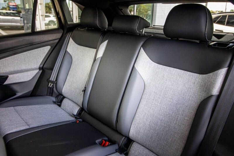 2025 Volkswagen ID.4 Pro