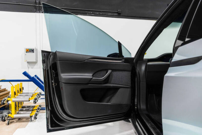 2023 Tesla Model X Standard Range