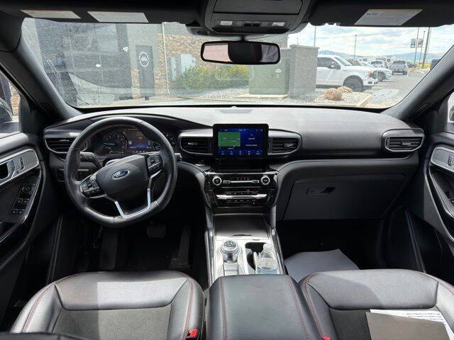 2023 Ford Explorer ST-Line