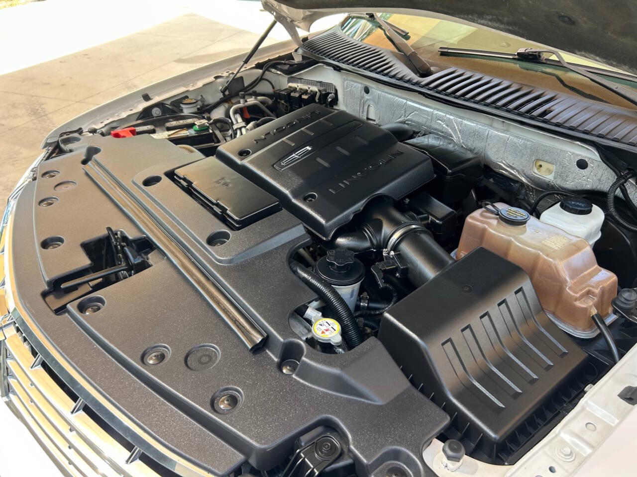 2014 Lincoln Navigator 44