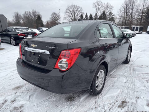 2016 Chevrolet Sonic LT Auto