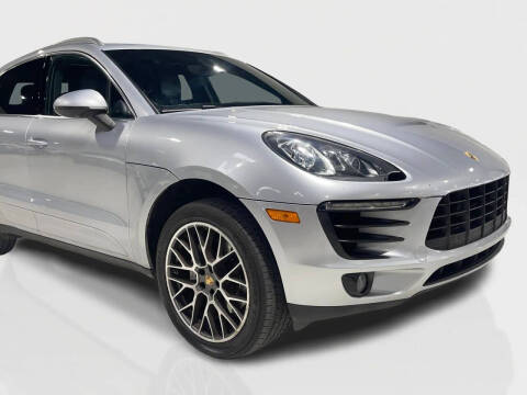 2016 Porsche Macan S