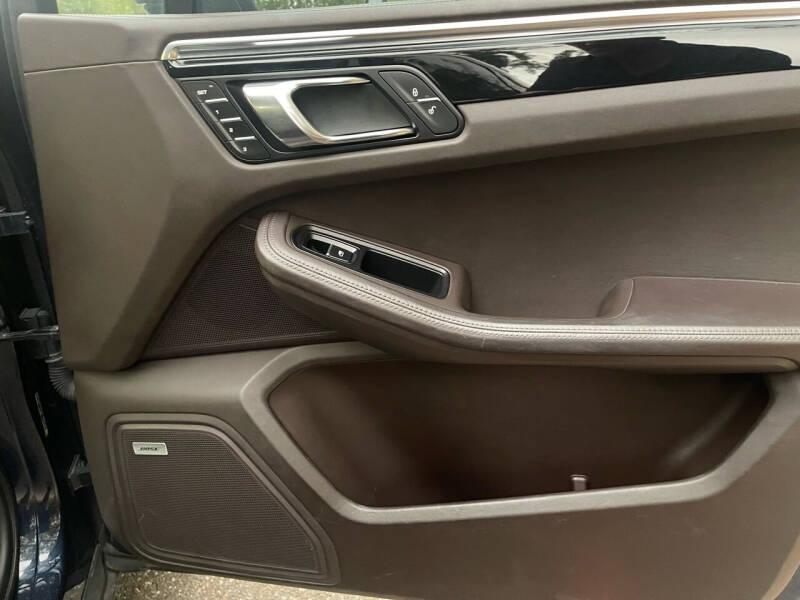 2015 Porsche Macan S