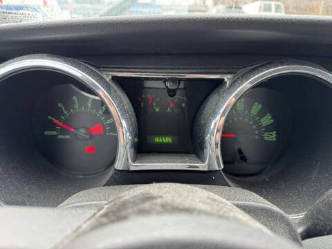 2008 Ford Mustang V6 Deluxe