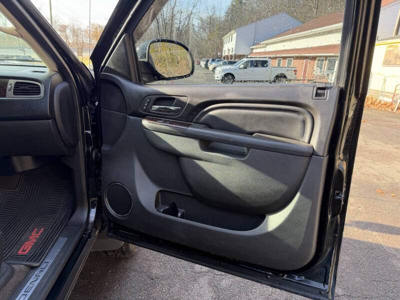 2011 GMC Sierra 2500HD Denali