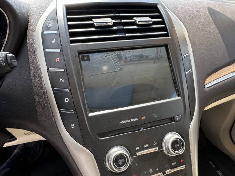 2016 Lincoln MKC Select