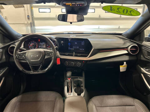 2024 Chevrolet Trax RS