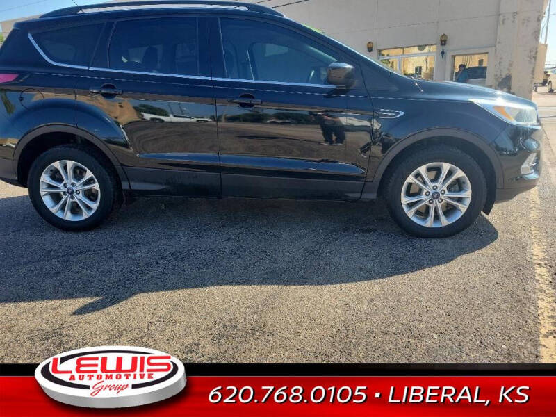 Used 2018 Ford Escape SE with VIN 1FMCU9GD4JUA43681 for sale in Liberal, KS