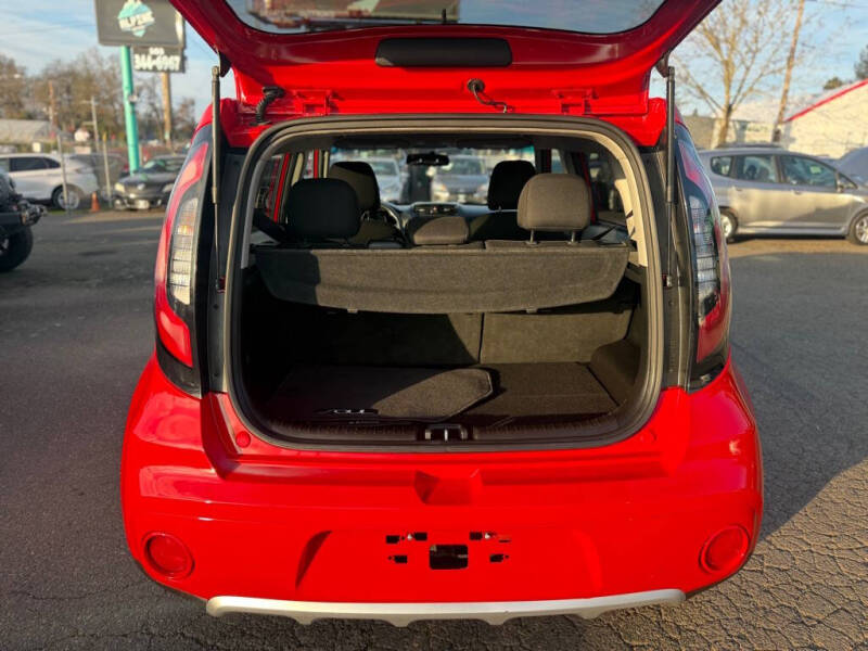 2018 Kia Soul +