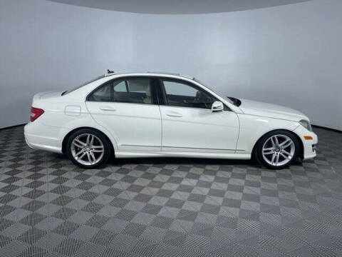 2012 Mercedes-Benz C-Class C 300 Luxury 4MATIC