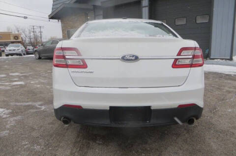 2013 Ford Taurus SE