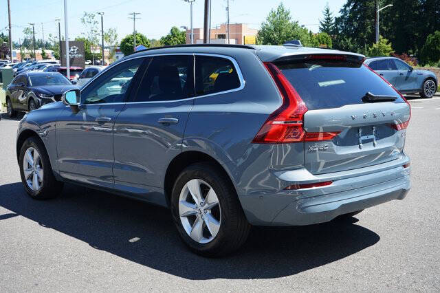 2022 Volvo XC60 B5 Momentum