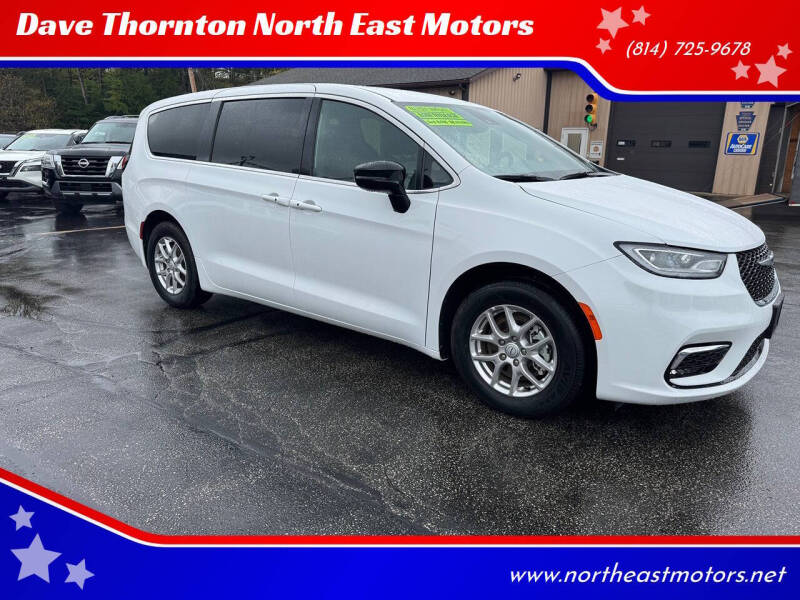 2025 Chrysler Pacifica Select